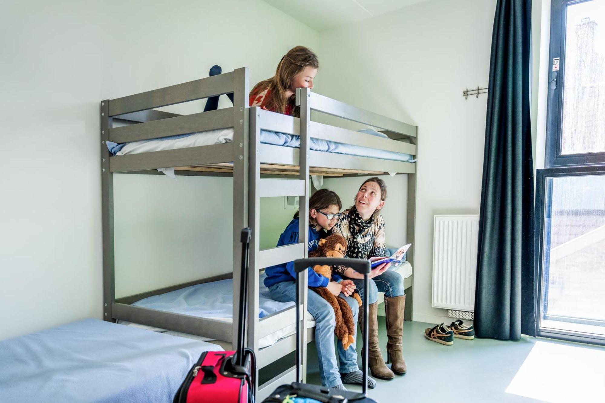De Ploate Hostel Остенде Екстер'єр фото